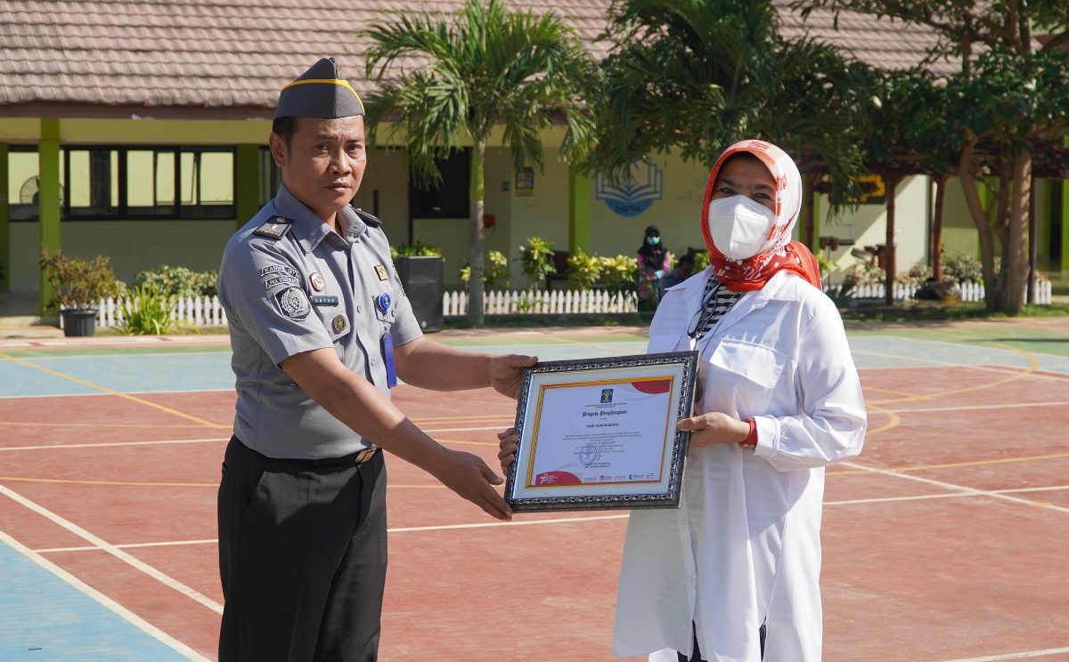 Penghargaan Diberikan kepada PKBI Gunungkidul atas Kontribusinya dalam Mendampingi Anak Didik di LPKA